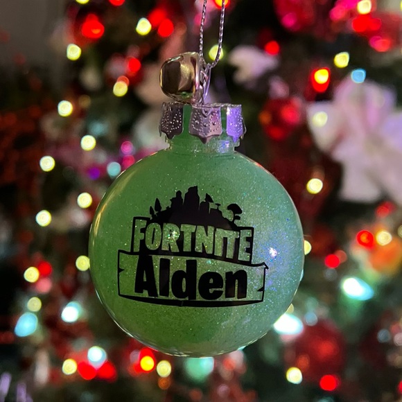 Handcrafted Personalized Christmas Ornaments with your choice in design! - Picture 7 of 17